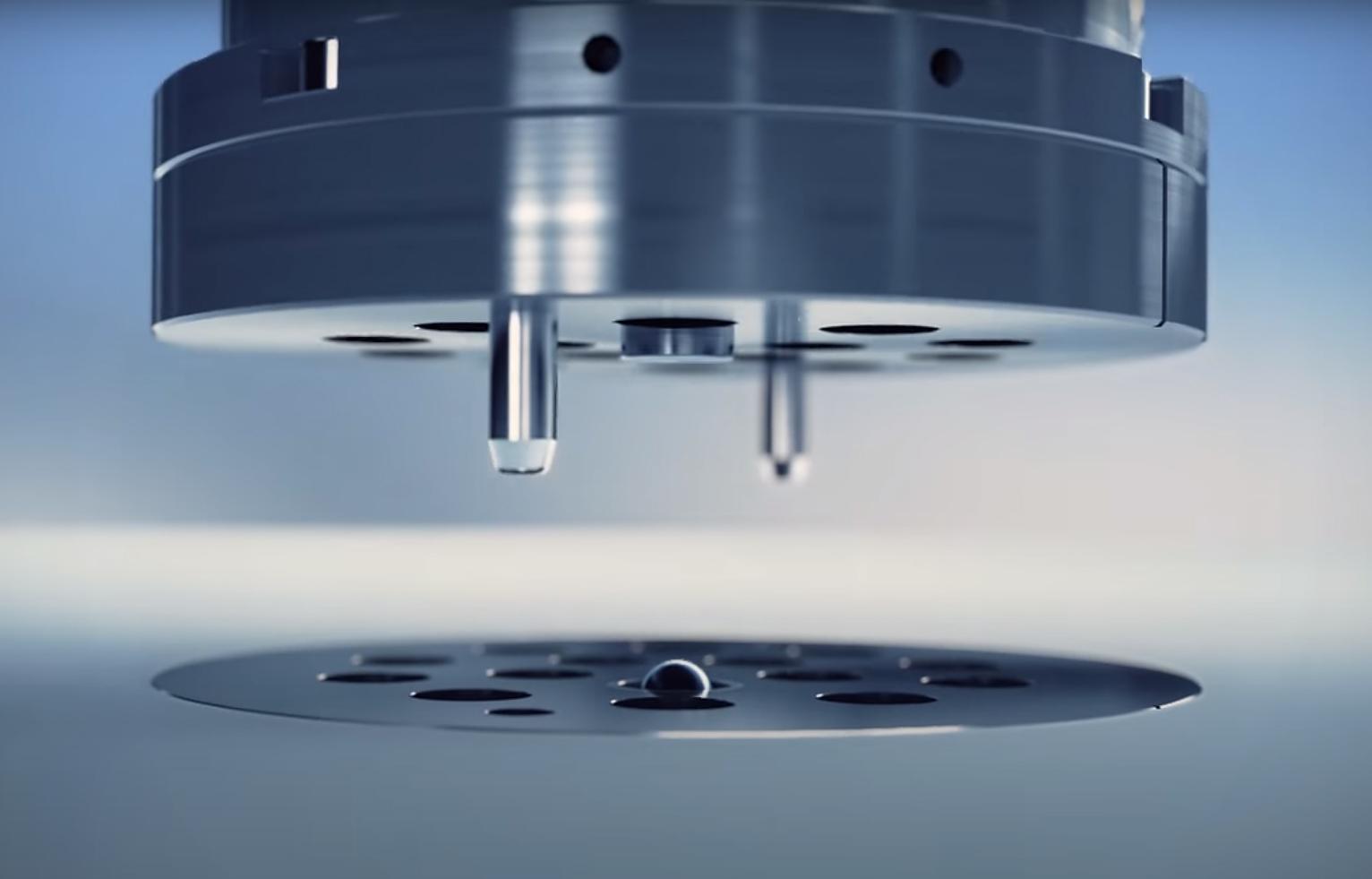 Präzisionsblankpressen von Linsen